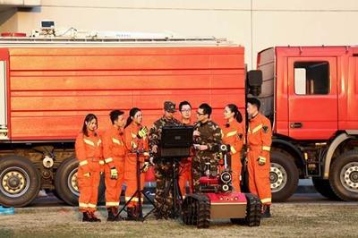 超高层建筑火灾应对指南 一个应急逃生背包与三步预防策略